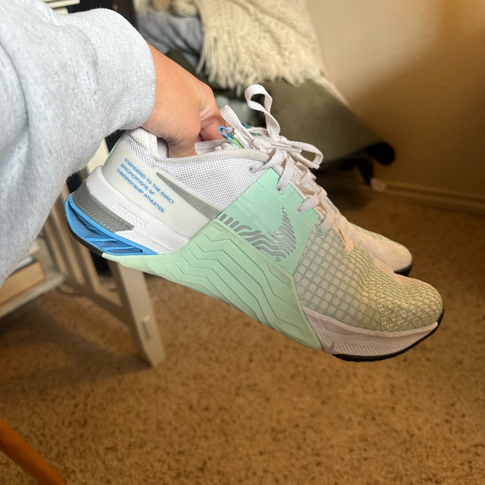 Women’s Nike Metcon 8 EUC